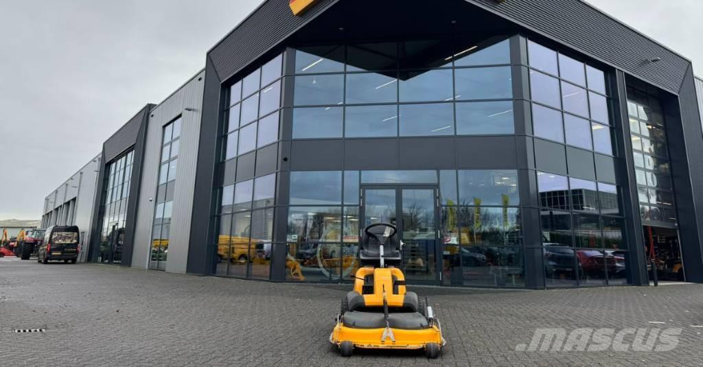 Stiga Villa 탑승형 잔디깎기