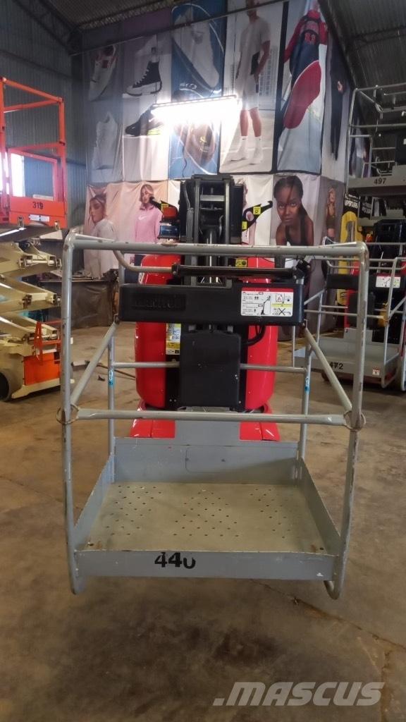 Manitou 100 VJR 인원/화물 앨리베이터