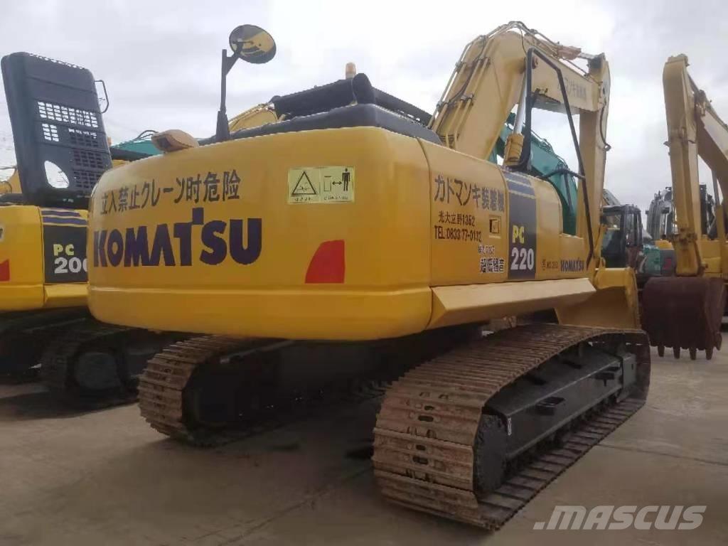Komatsu PC 220-8 대형 굴삭기 29톤 이상