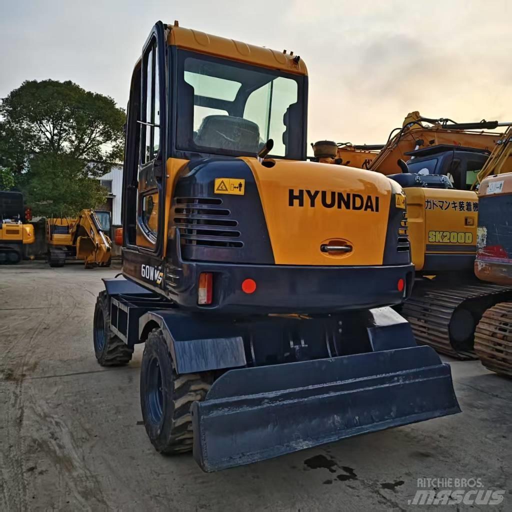 Hyundai 60W-9  휠 굴삭기