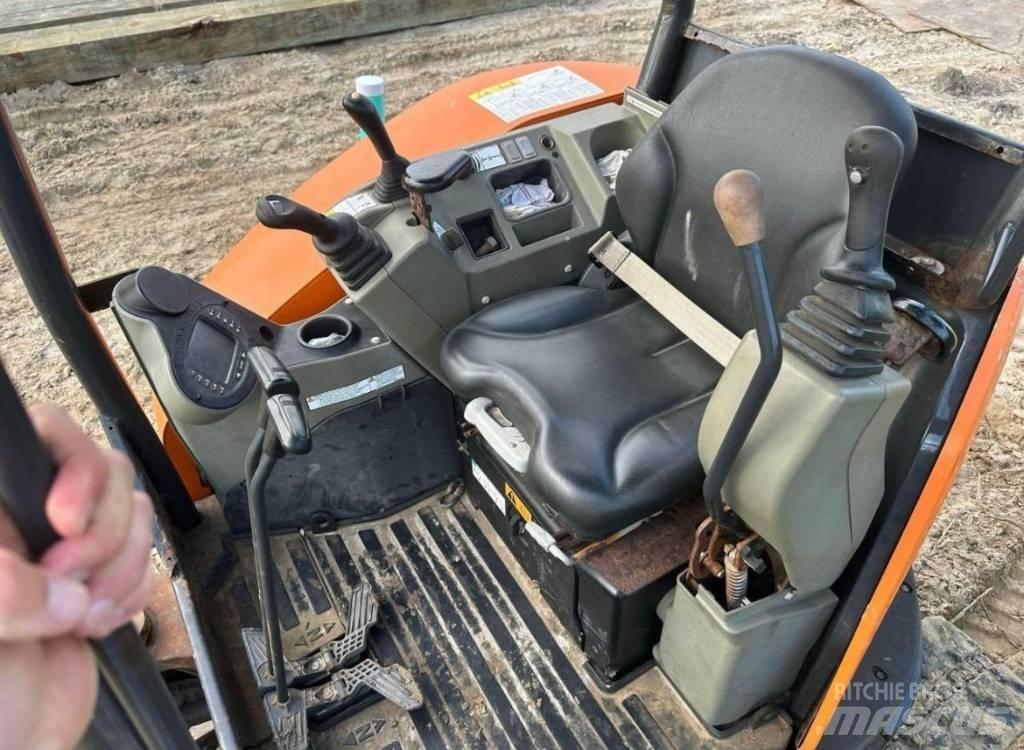 Doosan DX 35 소형 굴삭기 7톤 미만