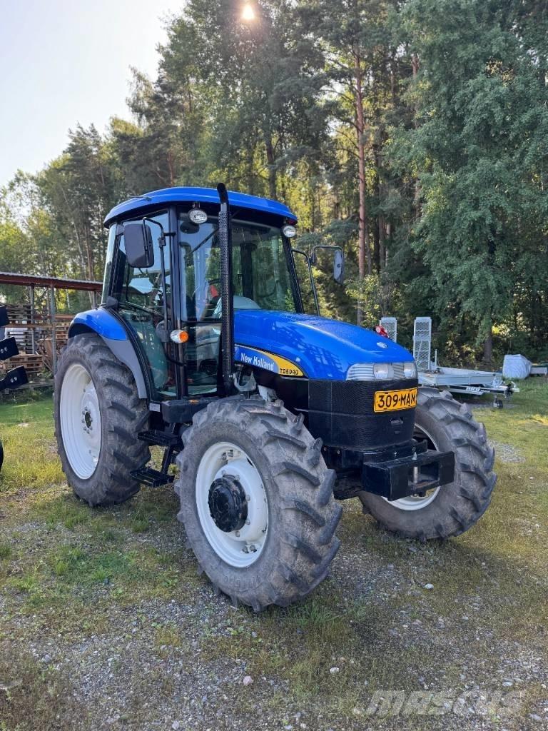 New Holland TD 5040 트랙터