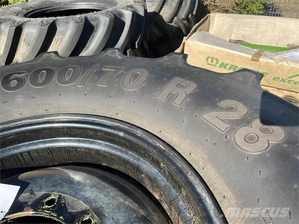 Mitas 600/70R28 타이어, 휠 및 림