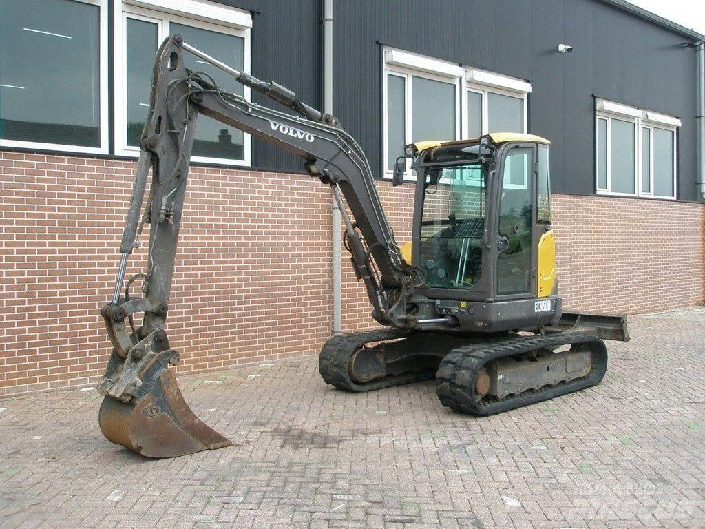 Volvo ECR50D 소형 굴삭기 7톤 미만