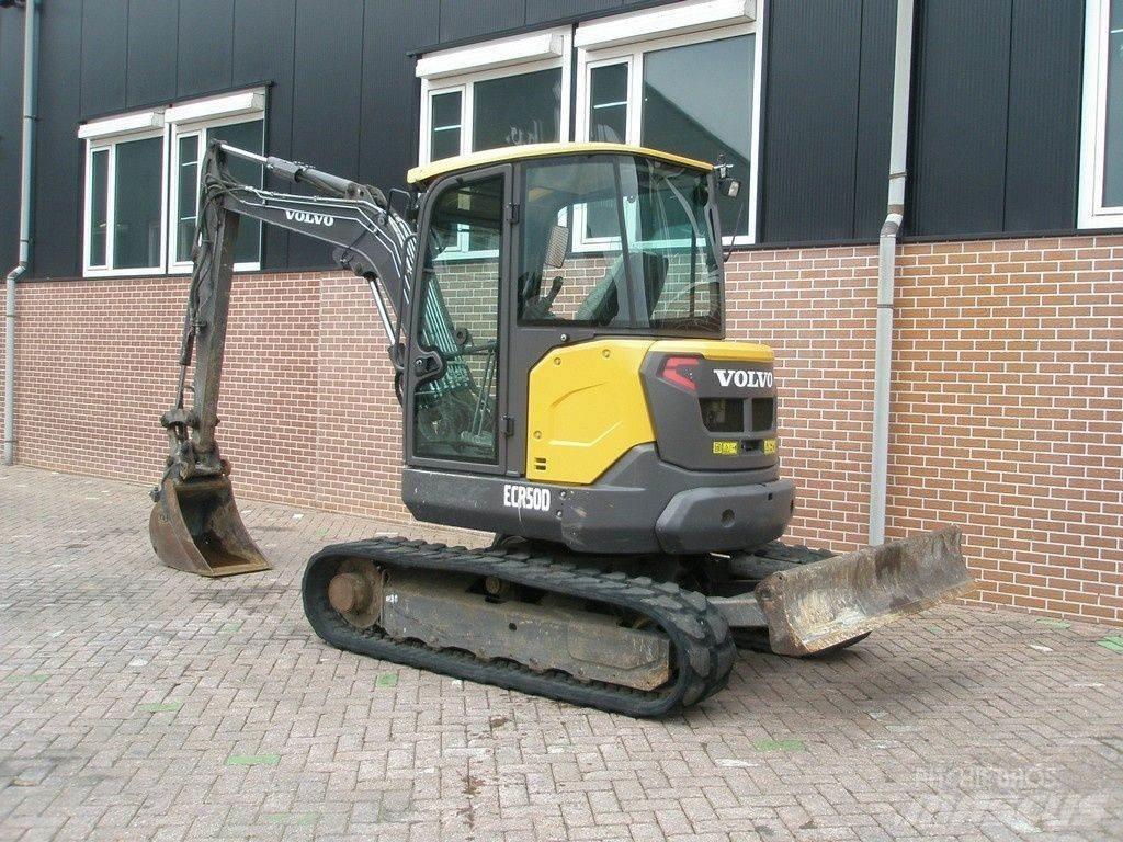 Volvo ECR50D 소형 굴삭기 7톤 미만