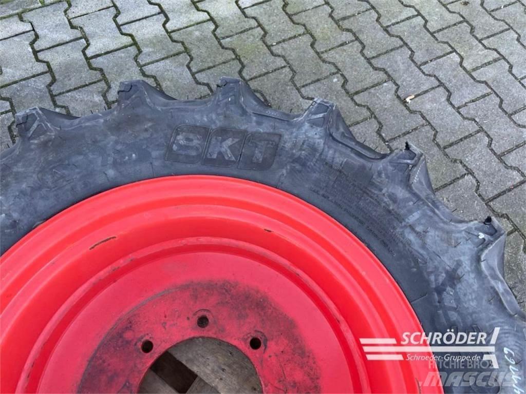 BKT 1X 320/70 R24 타이어, 휠 및 림