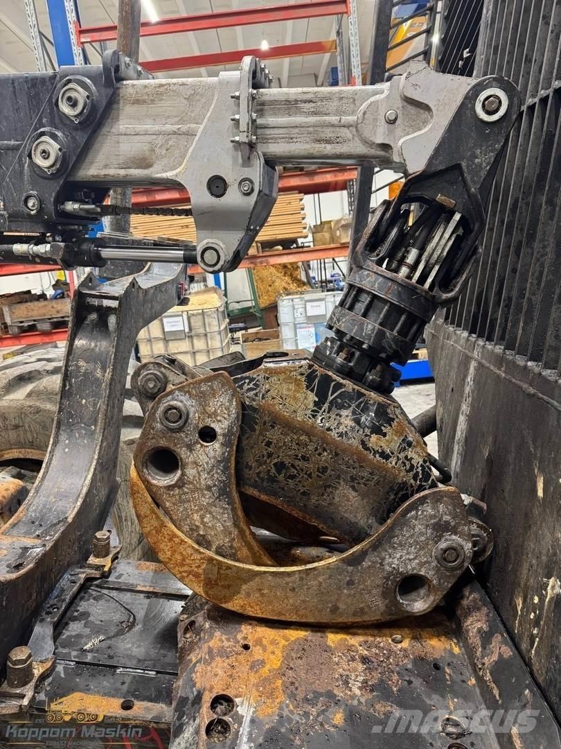 Komatsu 855 원목 포워더