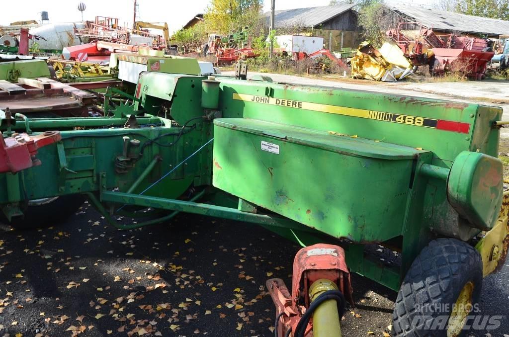 John Deere 468 각형 곤포기