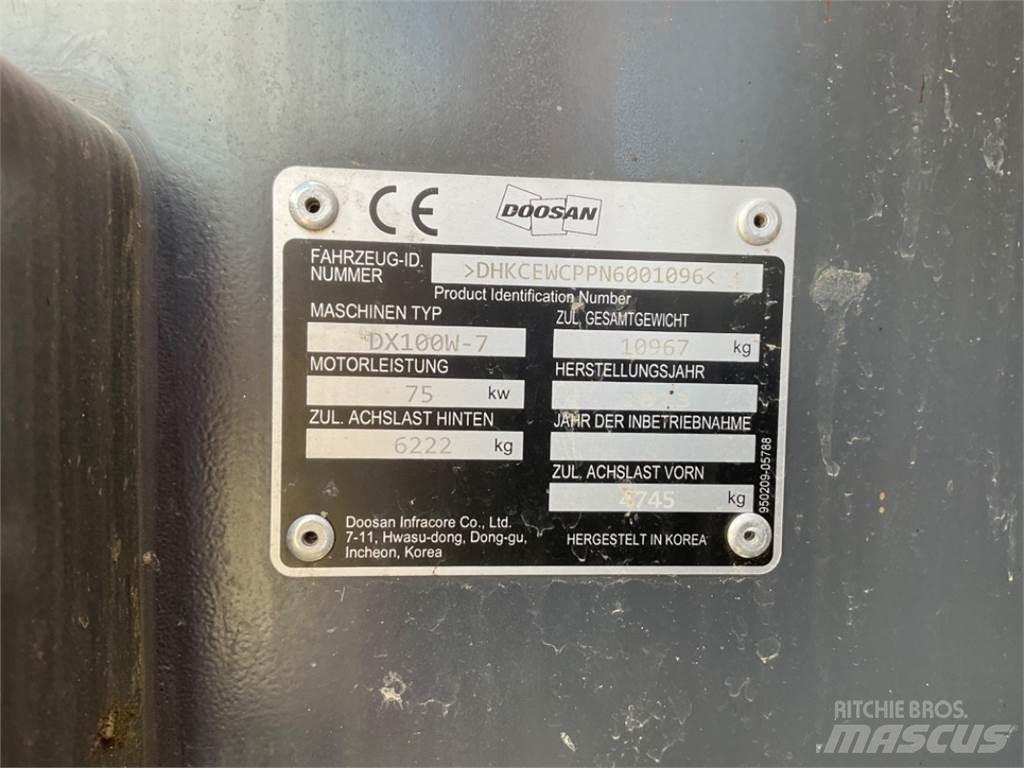 Doosan DX100W-7  휠 굴삭기