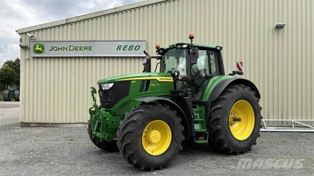John Deere 6M240 트랙터