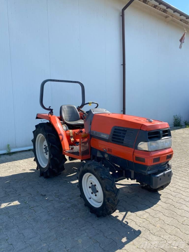 Kubota GL260 소형 트랙터