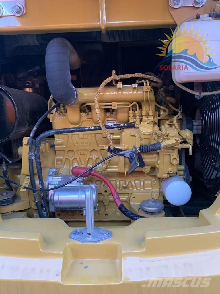 CAT 305.5 E2 대형 굴삭기 29톤 이상
