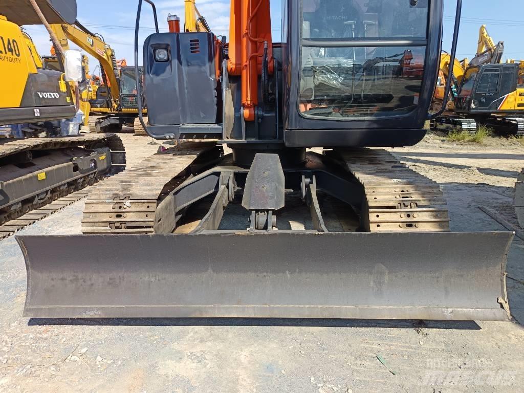 Hitachi ZX 75 중형굴삭기 7톤-28톤
