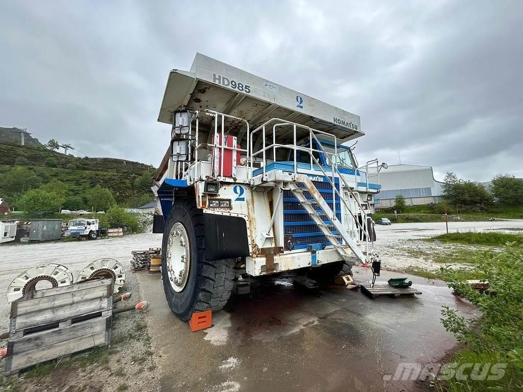 Komatsu HD985 건설현장 덤프트럭