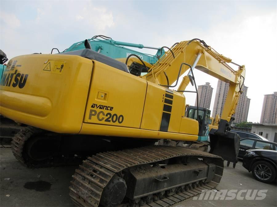 Komatsu PC 200-6 대형 굴삭기 29톤 이상