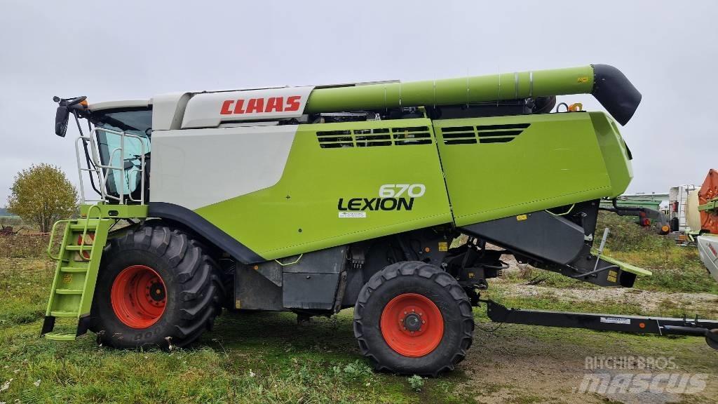 CLAAS Lexion 670 콤바인 수확기