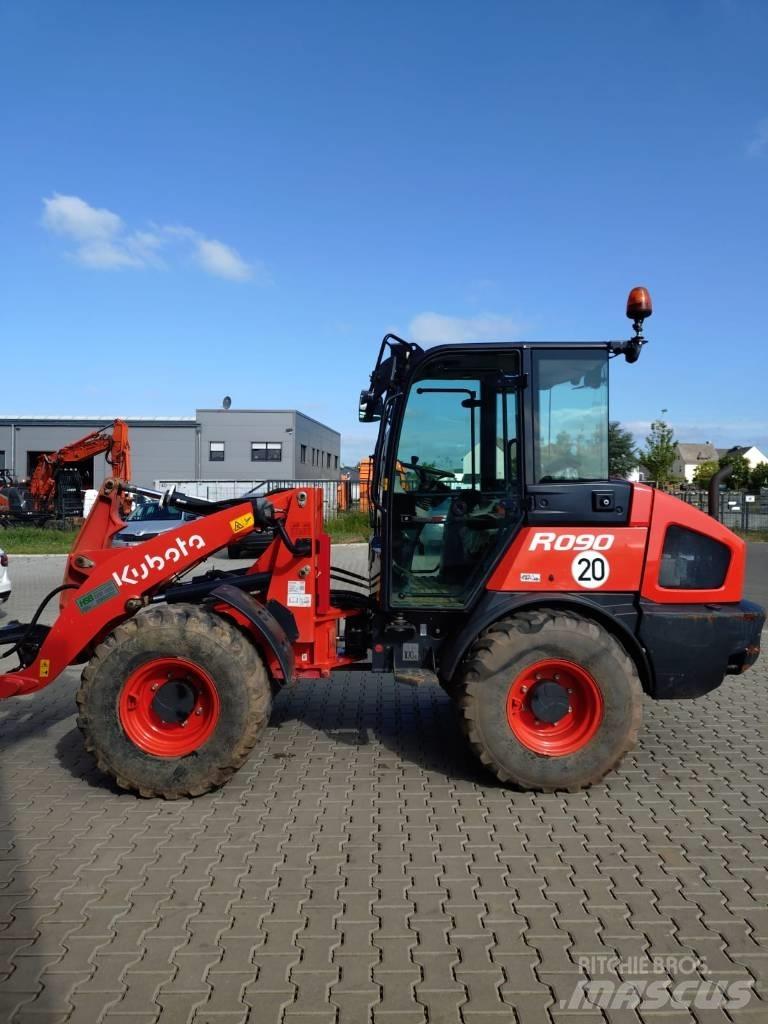 Kubota R 082  휠로우더