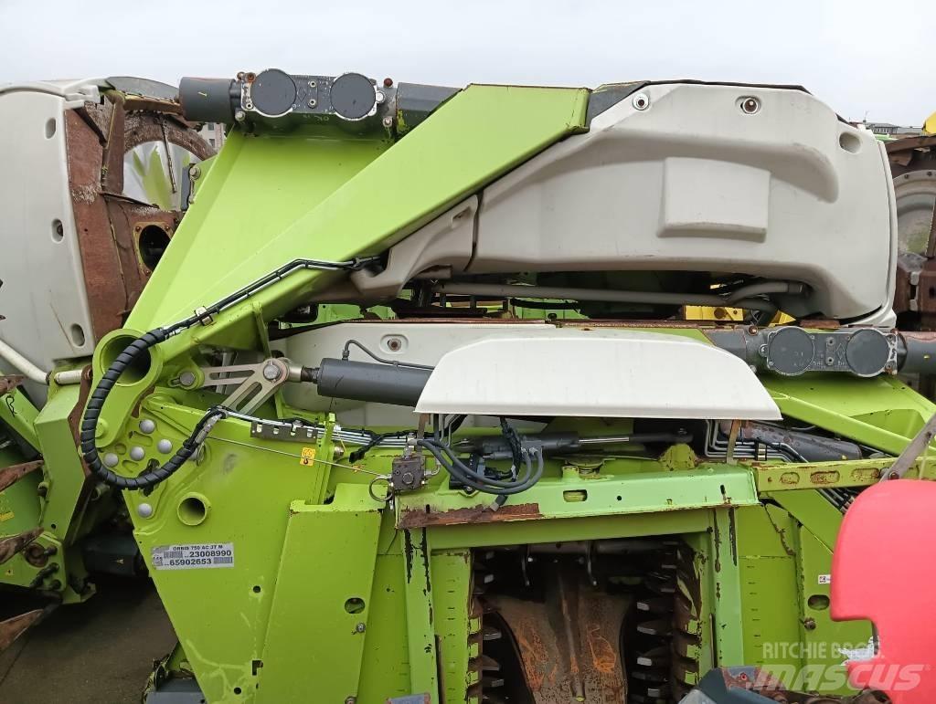 CLAAS ORBIS 750 자동 초지기계