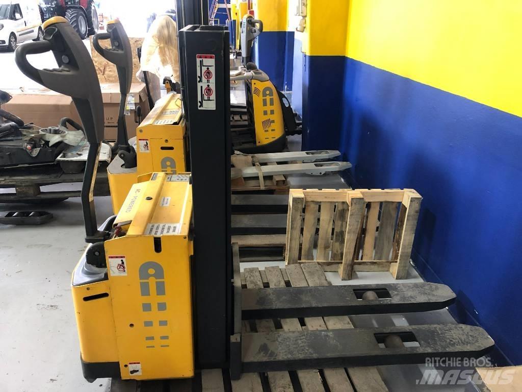 Atlet CSL 160 보행식 리치 지게차