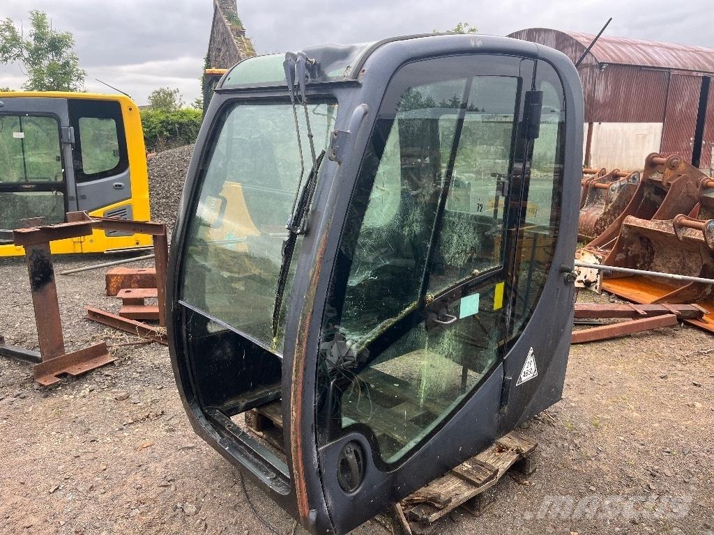 JCB JS220 Cabin / Cab 대형 굴삭기 29톤 이상