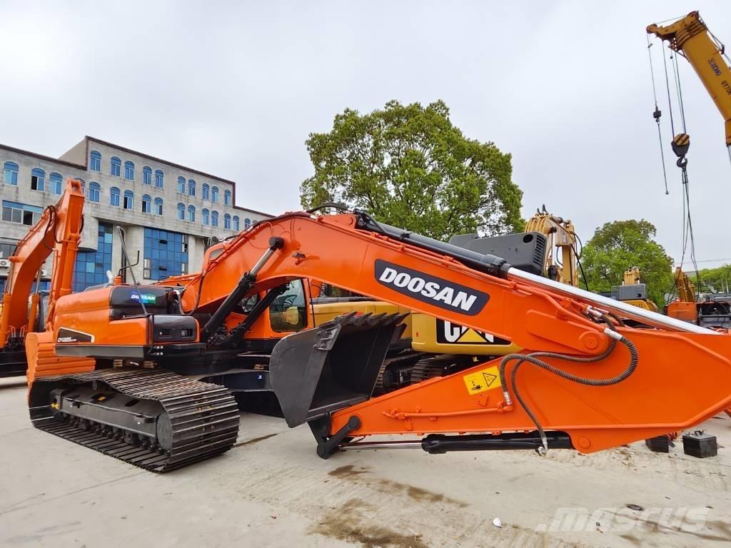 Doosan DX 225 LC 대형 굴삭기 29톤 이상