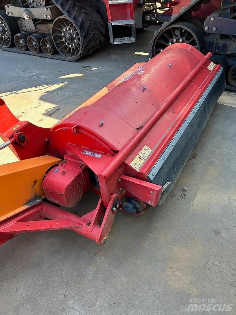 Dücker USM 21 목장 제초기 및 토퍼