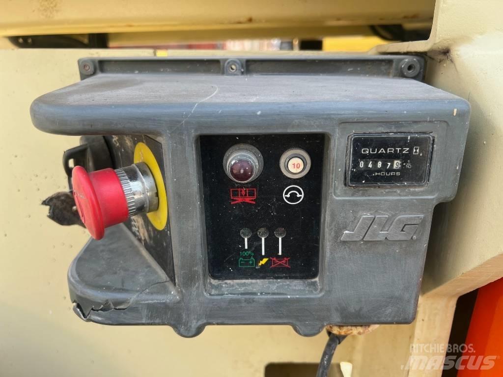 JLG 2646 ES 가위형 리프트