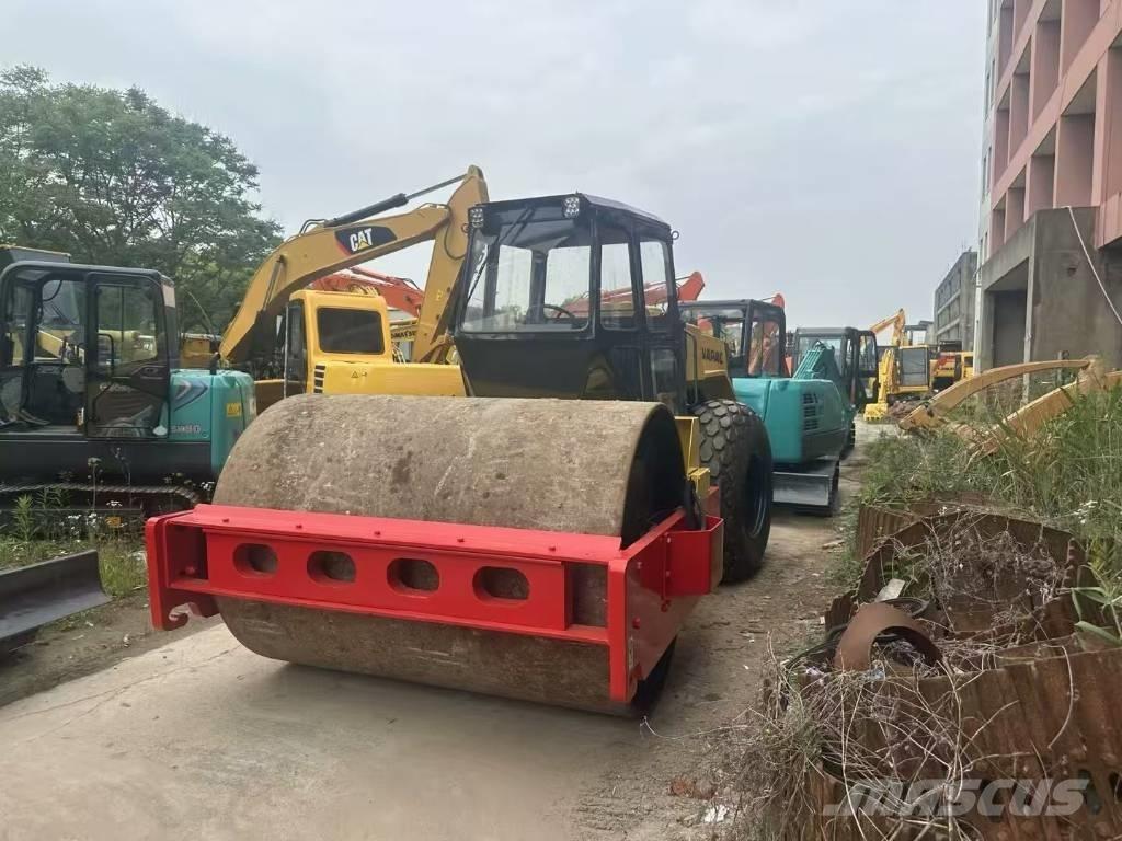 Dynapac CA 30 D 싱글 드럼 롤러