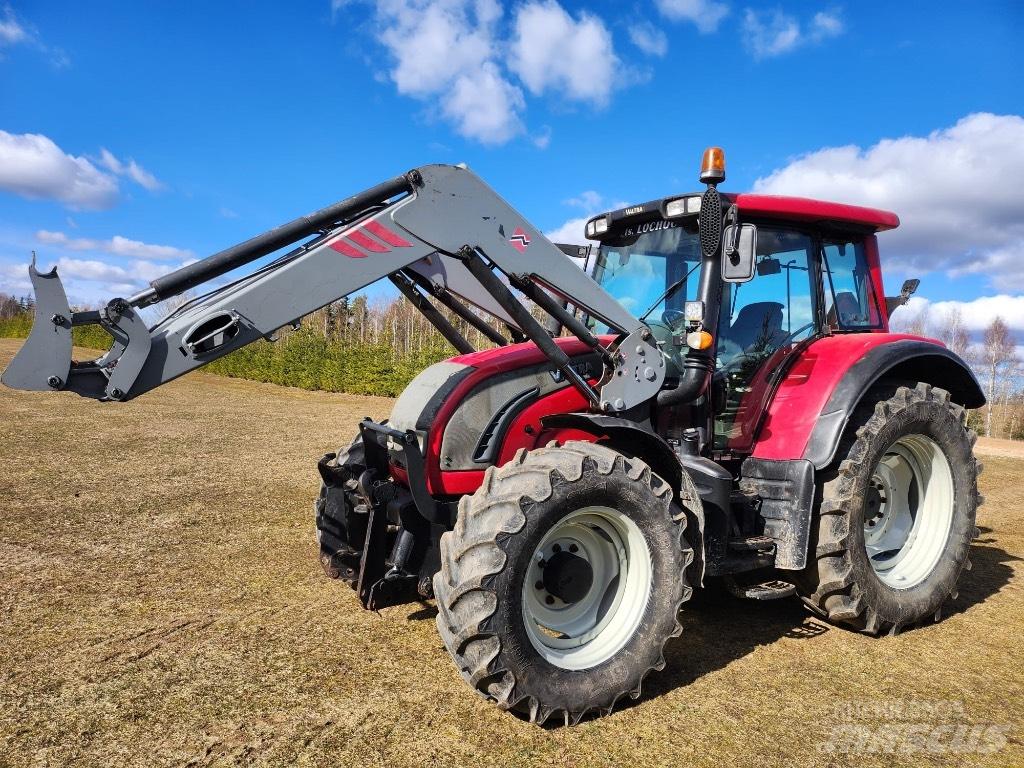 Valtra N122 Versu 트랙터