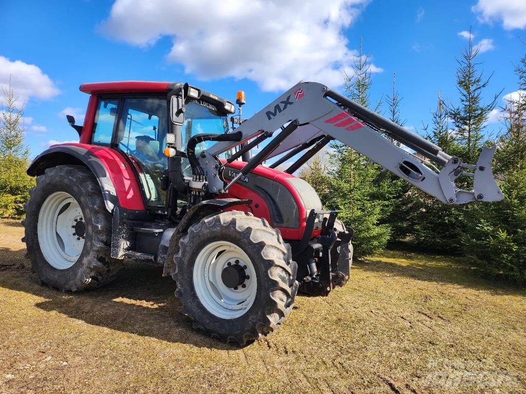Valtra N122 Versu 트랙터