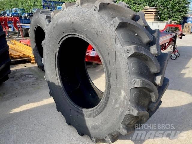 Galaxy 710/70R38 타이어, 휠 및 림