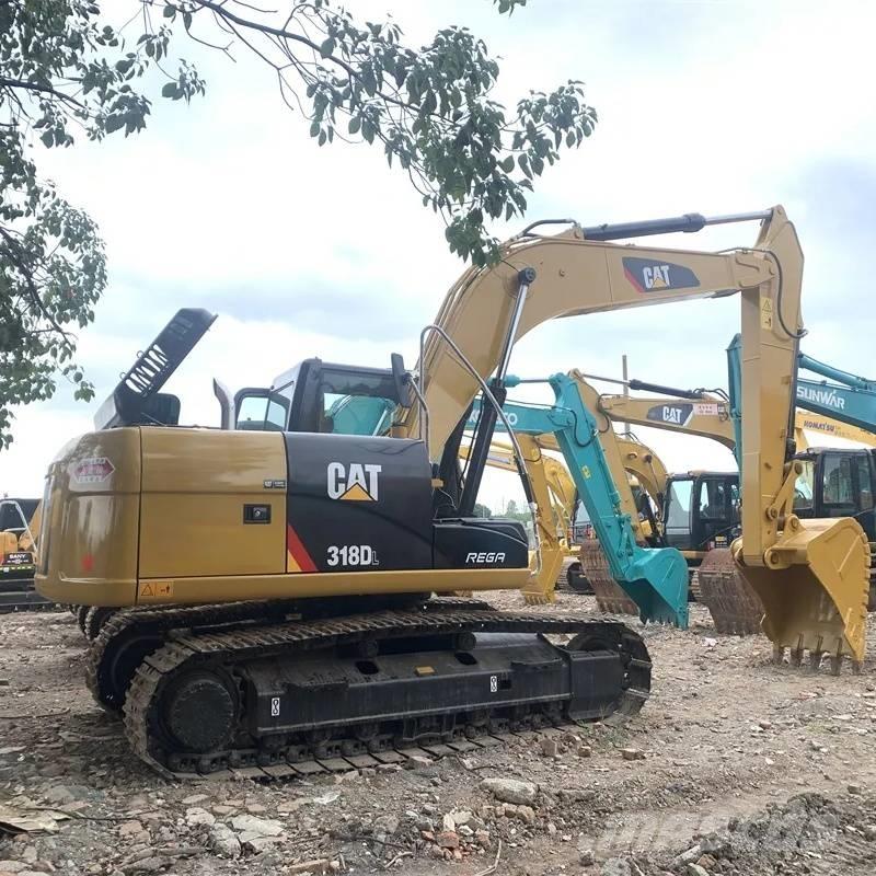 CAT 318 D 대형 굴삭기 29톤 이상