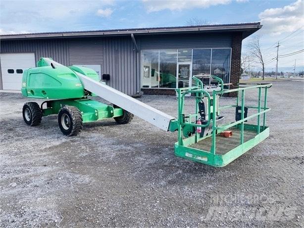 JLG 400 S 견인식 전동이동 리프트