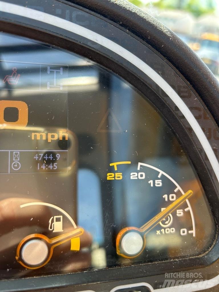 JCB 540-140 Sway / AC 텔러 핸들러