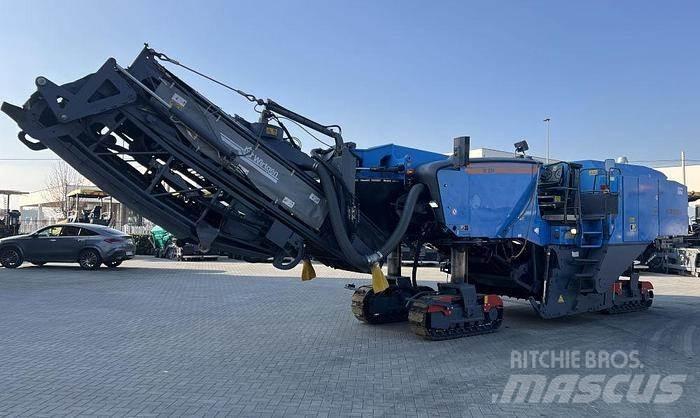 Wirtgen W 220 아스팔트 콜드 밀링 기계