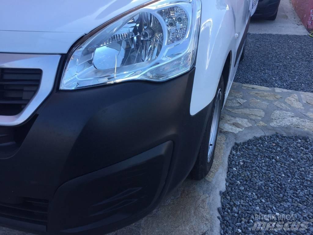 Peugeot Partner 패널 화물차