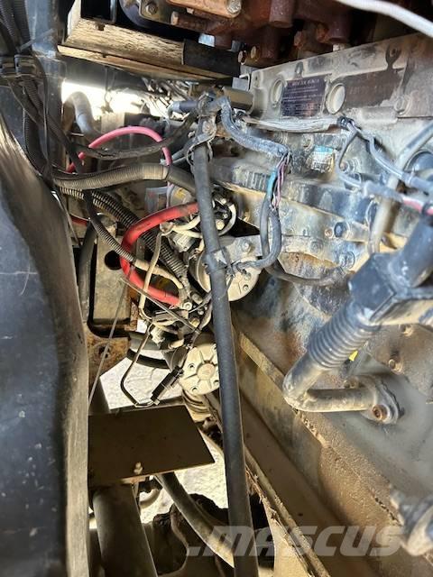 Komatsu 605-7 초대형 덤프 트럭