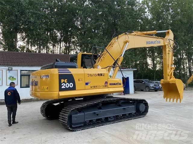 Komatsu PC200-8 대형 굴삭기 29톤 이상