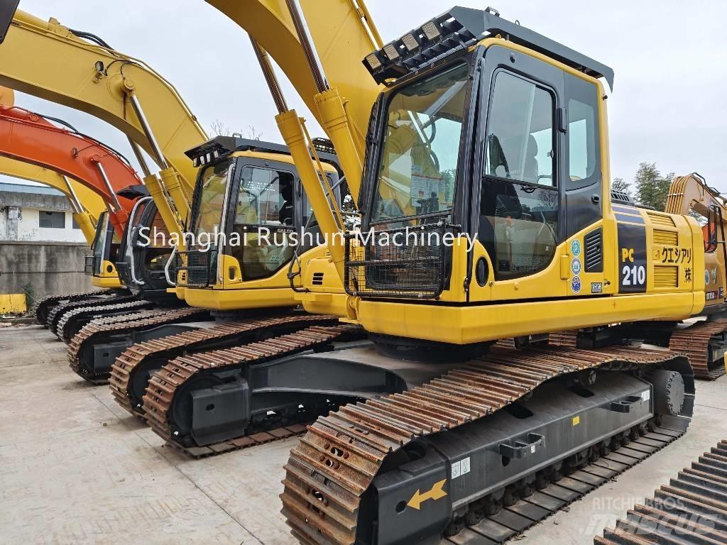 Komatsu PC210-8 대형 굴삭기 29톤 이상