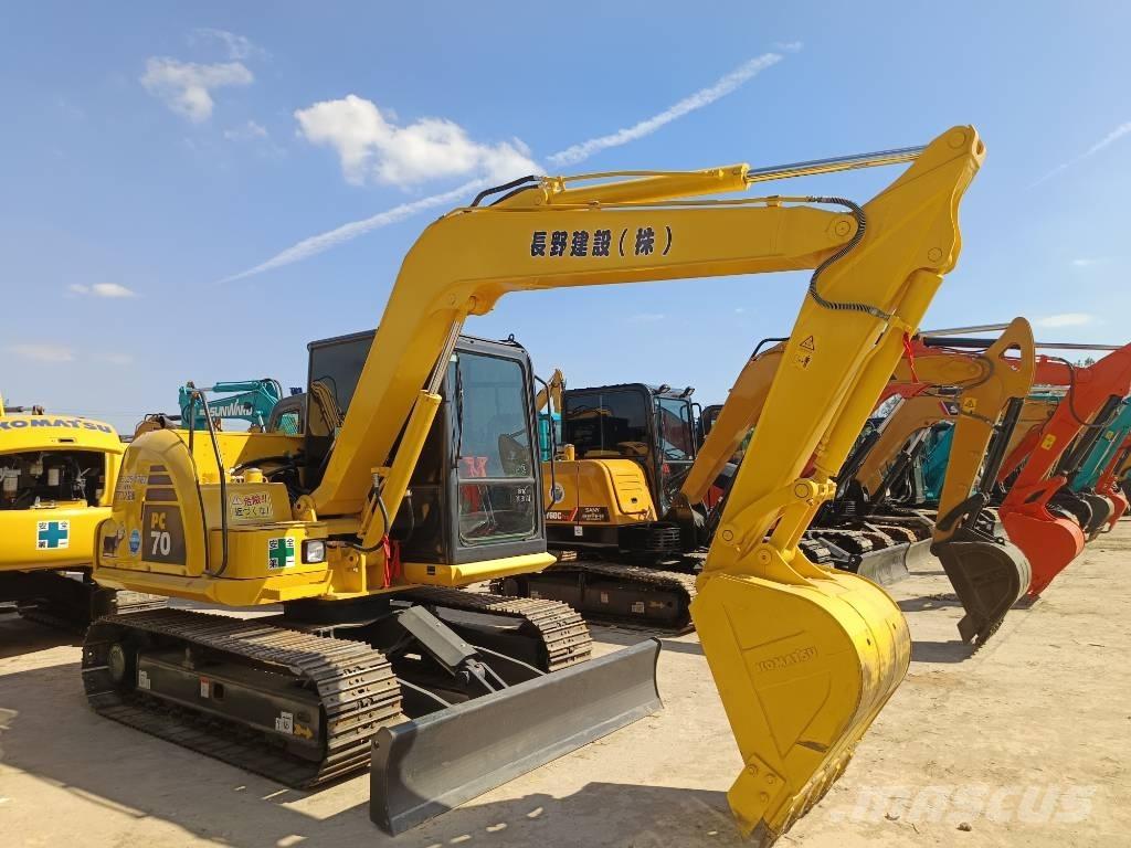 Komatsu PC 70 대형 굴삭기 29톤 이상