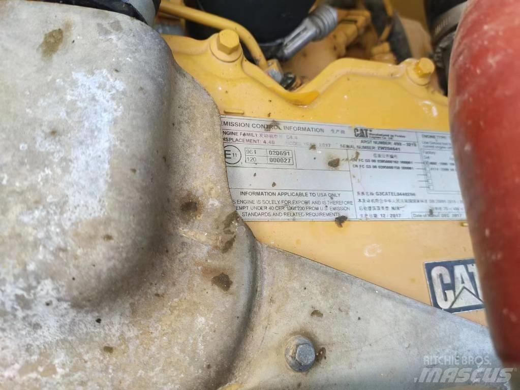 CAT 320GC 대형 굴삭기 29톤 이상