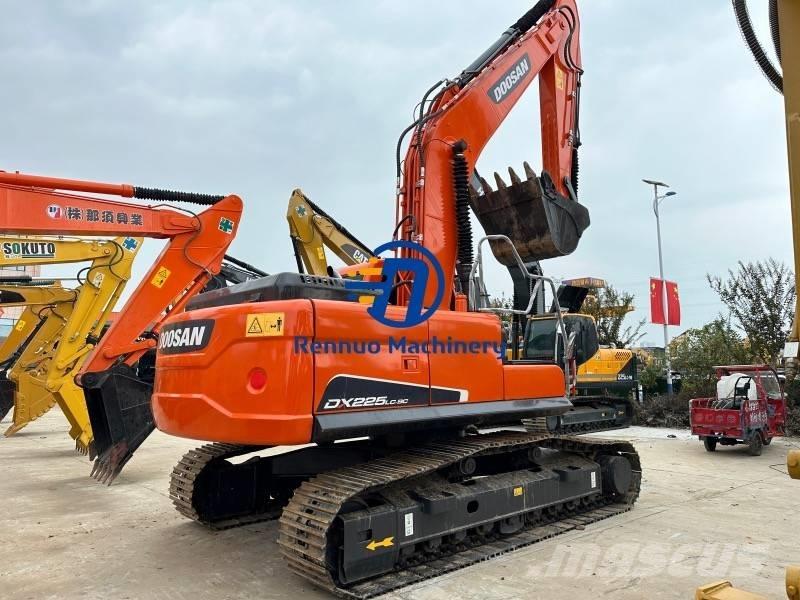 Doosan DX 225 LC-9C 대형 굴삭기 29톤 이상