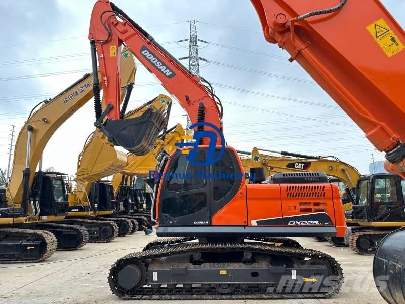 Doosan DX 225 LC-9C 대형 굴삭기 29톤 이상