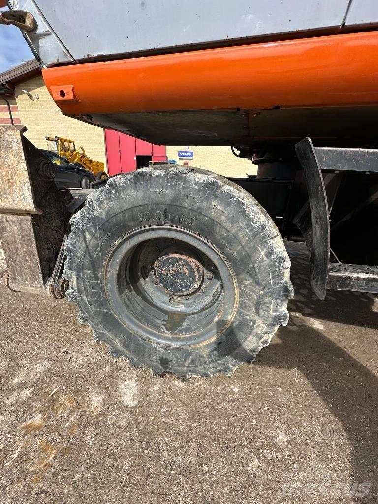 Hitachi EX 165  휠 굴삭기