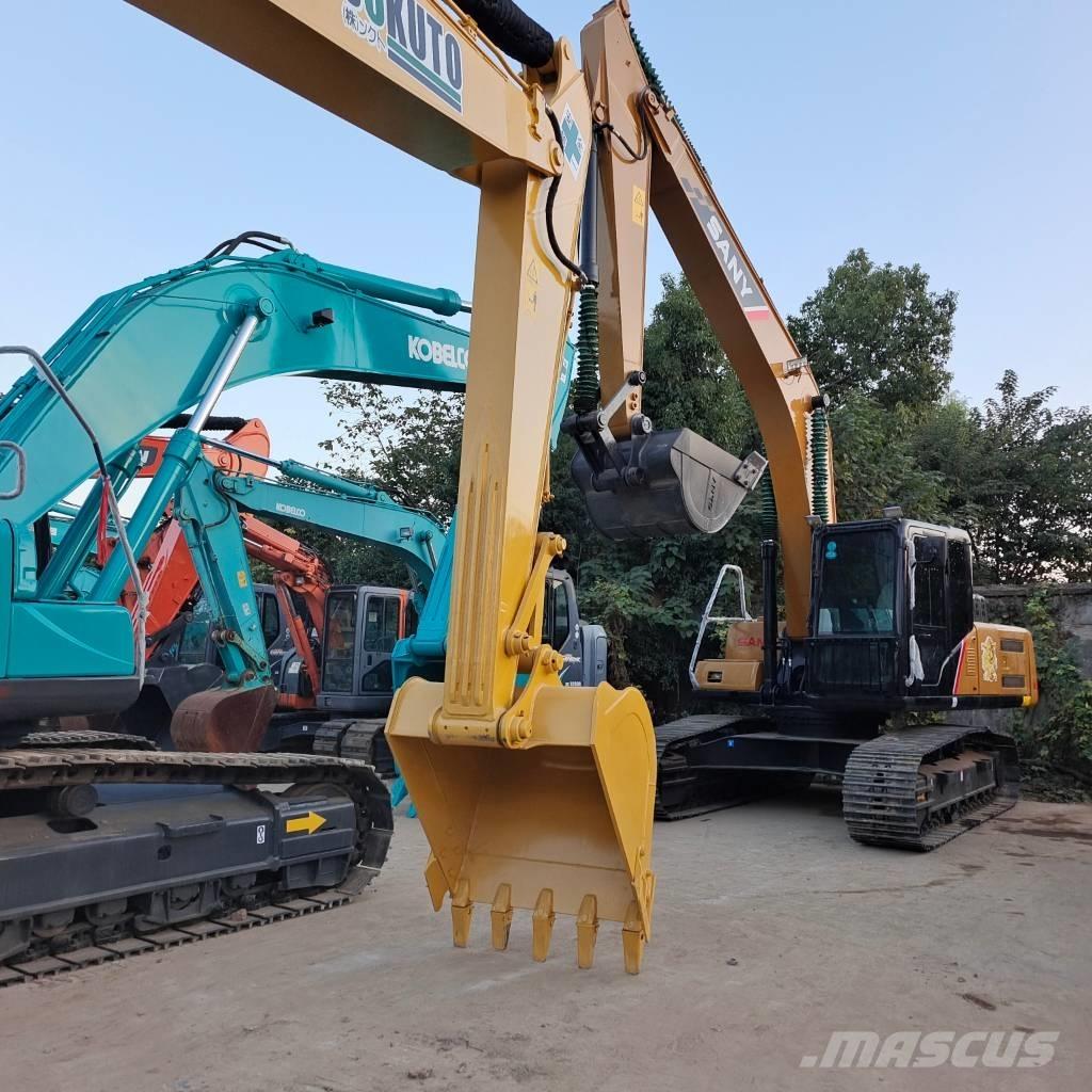 Komatsu PC 200-8 대형 굴삭기 29톤 이상