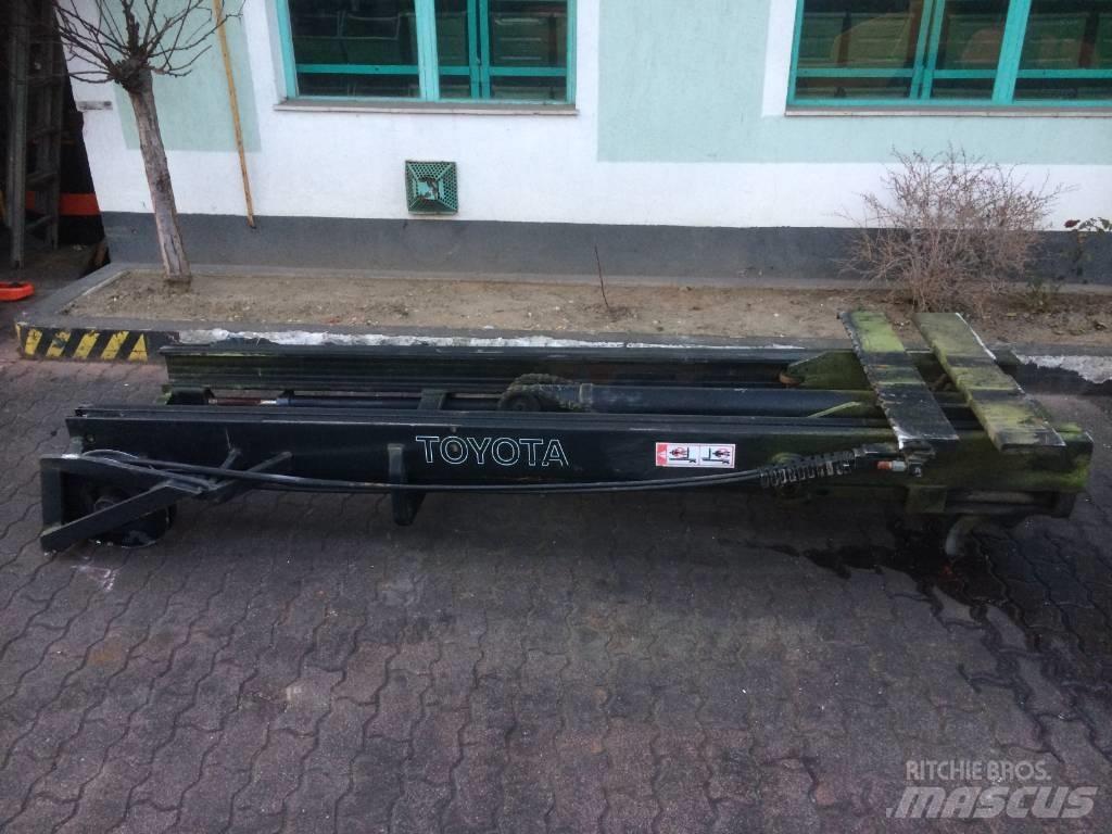 Toyota 6FD25 M-0240 마스트