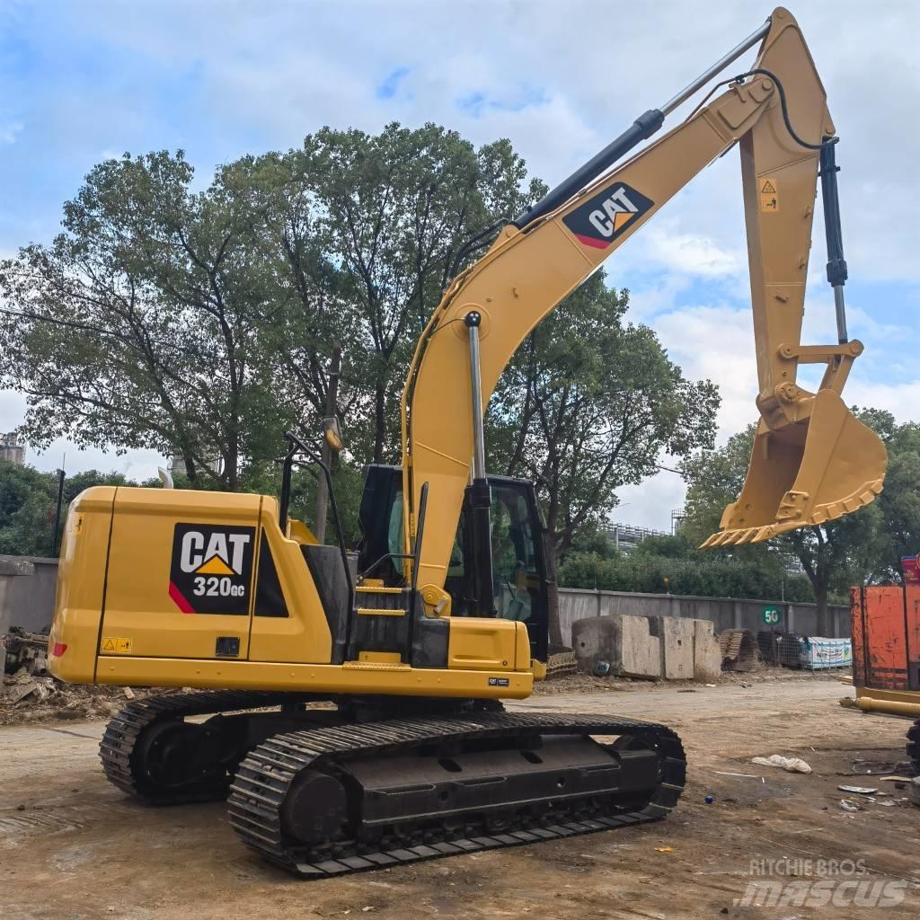 CAT 320 GC 대형 굴삭기 29톤 이상