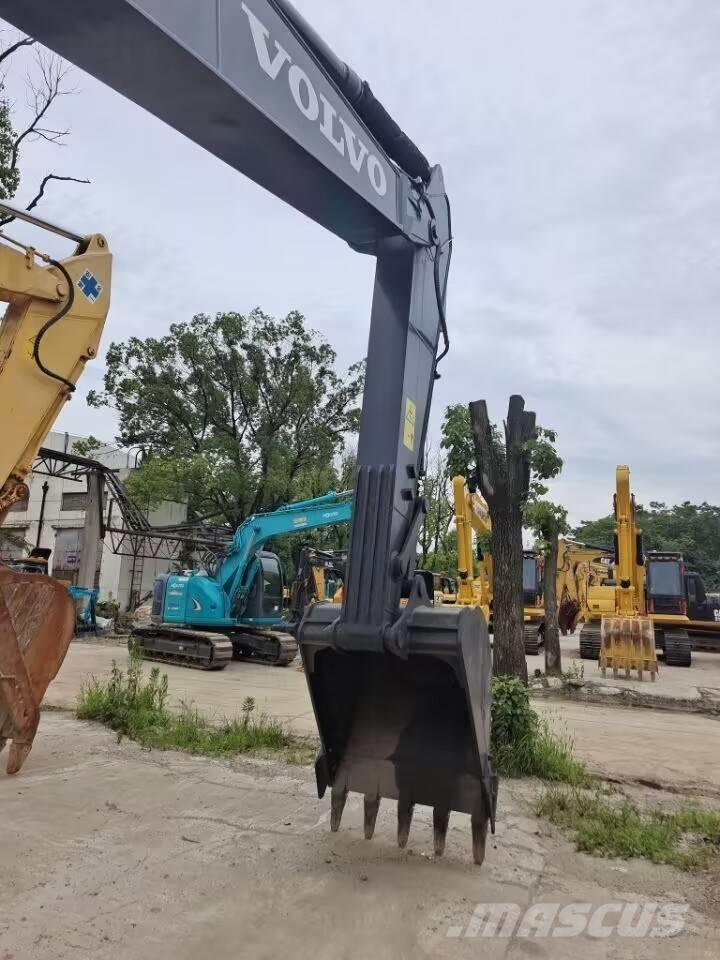 Volvo EC 210 D 대형 굴삭기 29톤 이상