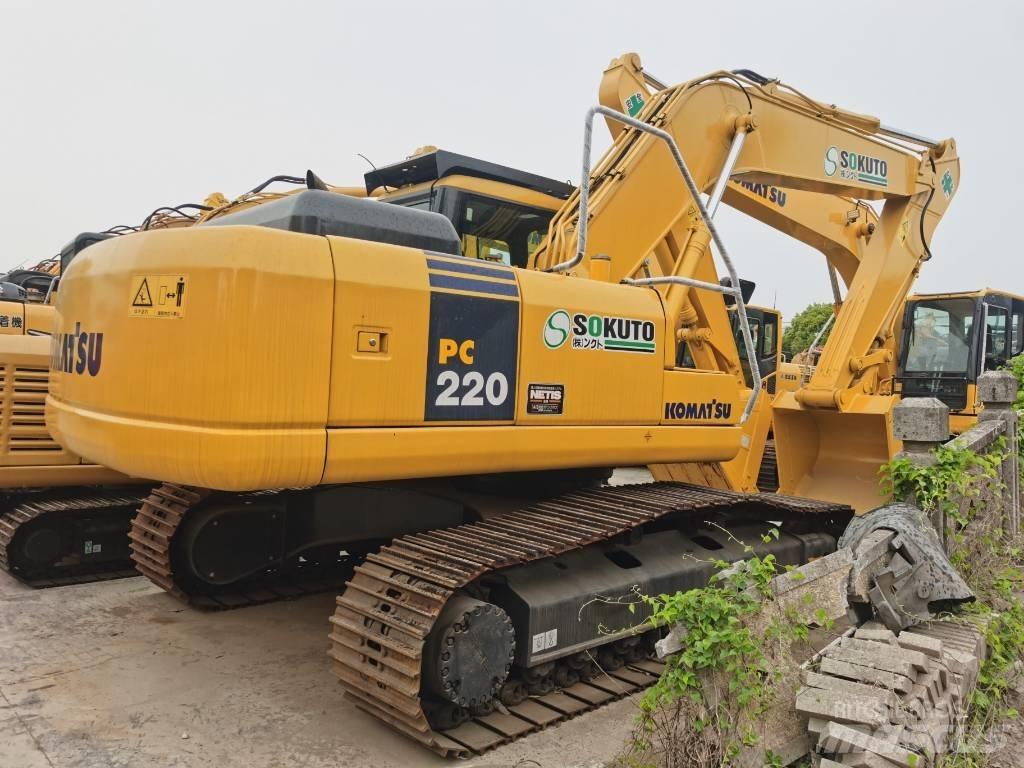 Komatsu PC 220-7 대형 굴삭기 29톤 이상