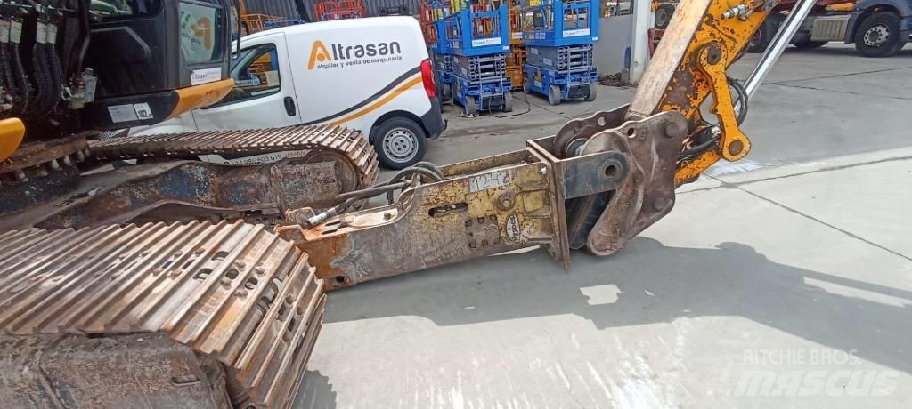 JCB JS 210 LC 대형 굴삭기 29톤 이상